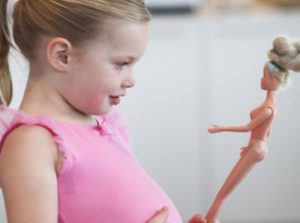 “A professora mostrou uma boneca com ‘pipi’!”