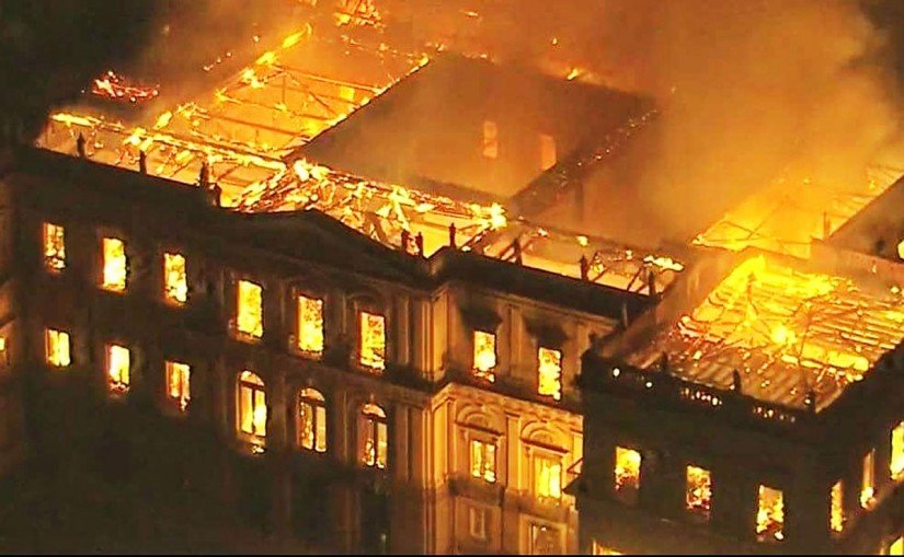Incêndio no Museu Nacional e o oportunismo do brasileiro